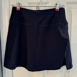 Hind skort, navy blue, size small, NWOT